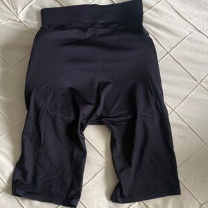 Women’s shape wear